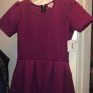 Large maroon Amelia